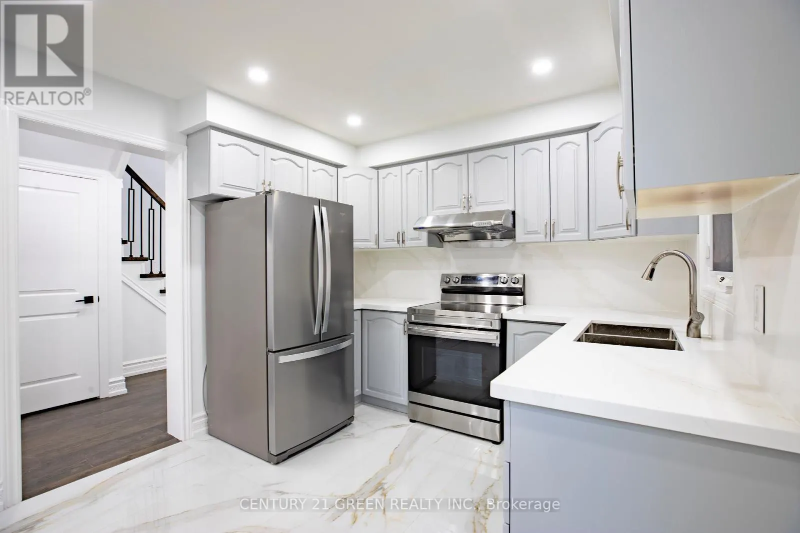 3012 OLYMPUS MEWS