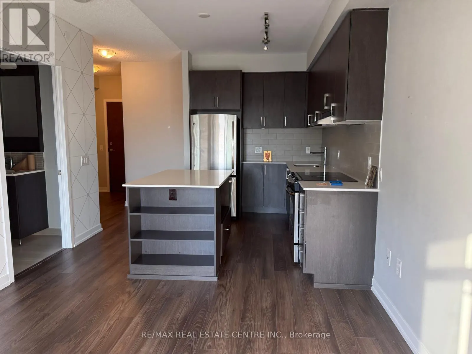 2108 - 2560 EGLINTON AVENUE W