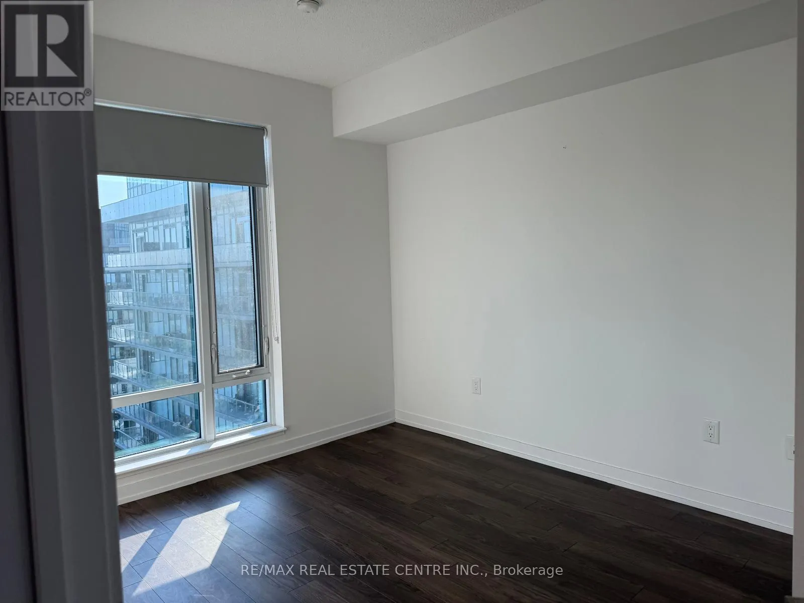 2108 - 2560 EGLINTON AVENUE W