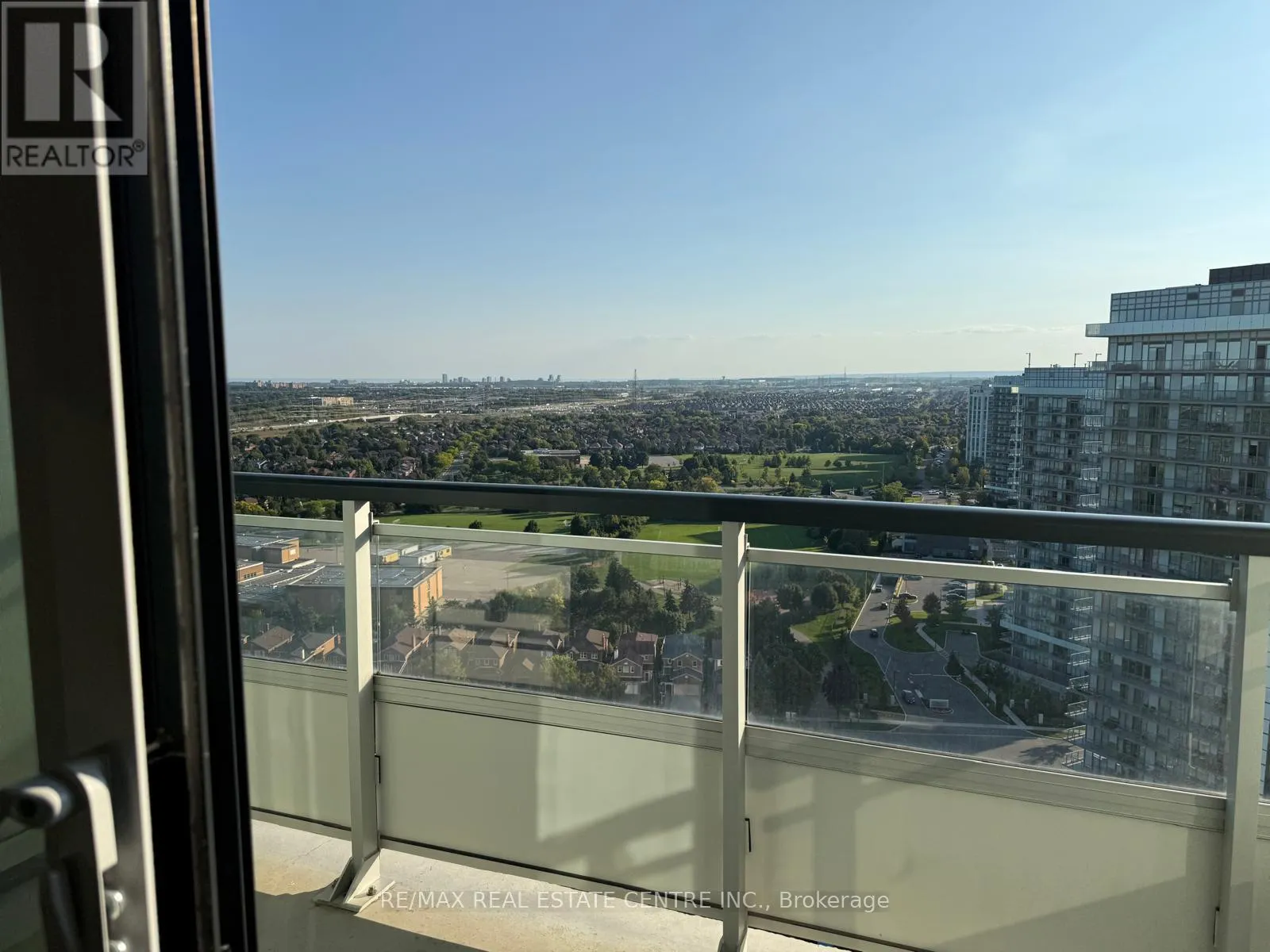2108 - 2560 EGLINTON AVENUE W