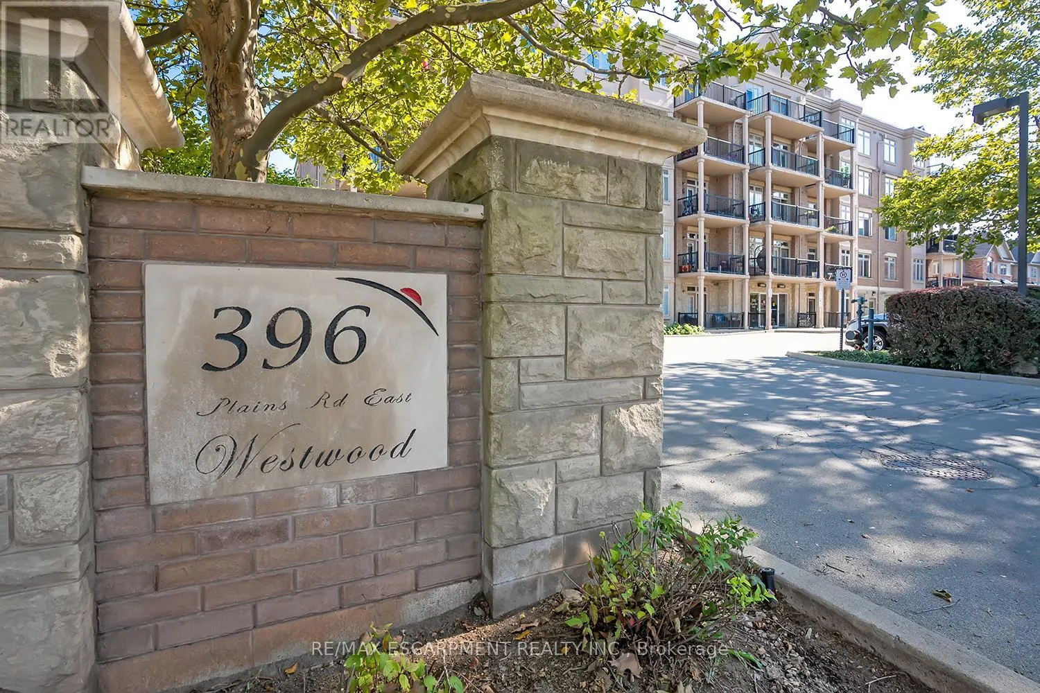 503 - 396 PLAINS ROAD E