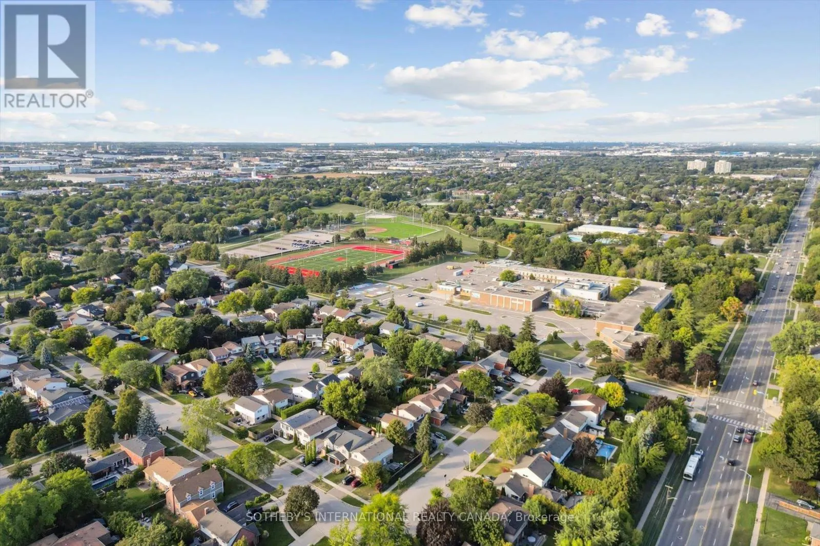 452 ROTHESAY PLACE