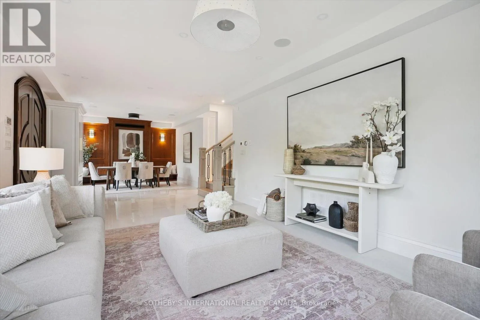 452 ROTHESAY PLACE