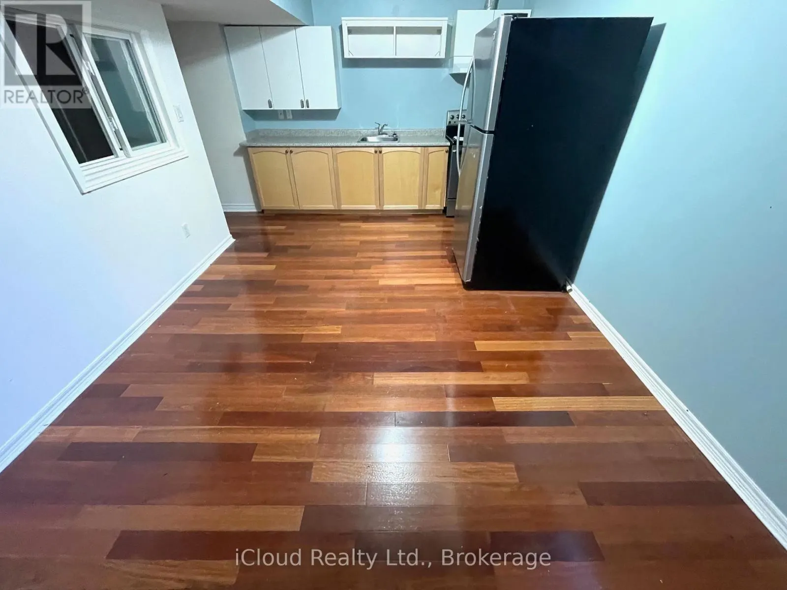 22 FALLGATE DRIVE