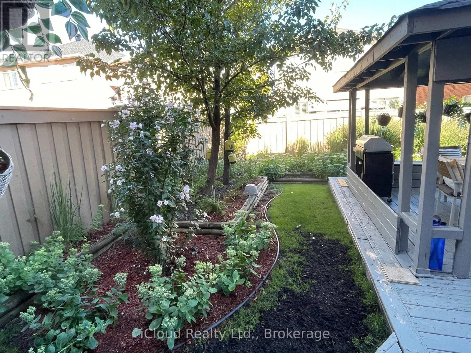 22 FALLGATE DRIVE