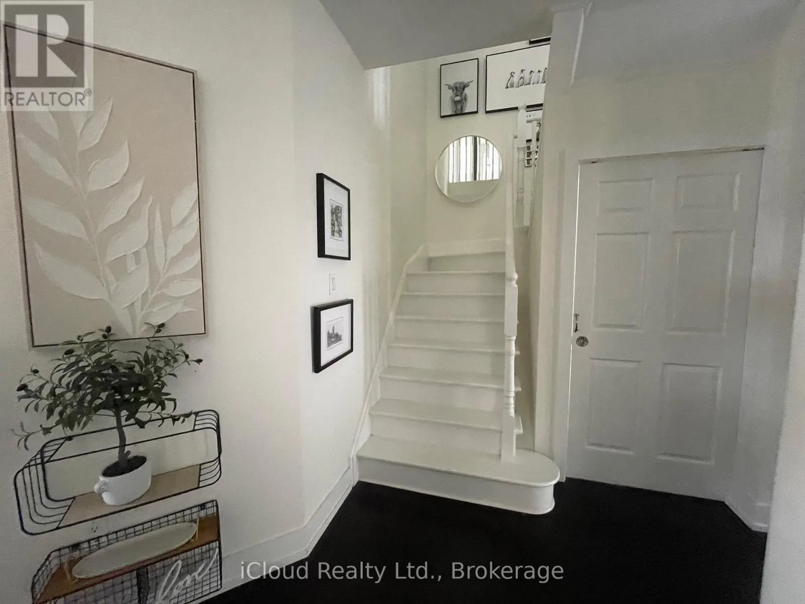 22 FALLGATE DRIVE