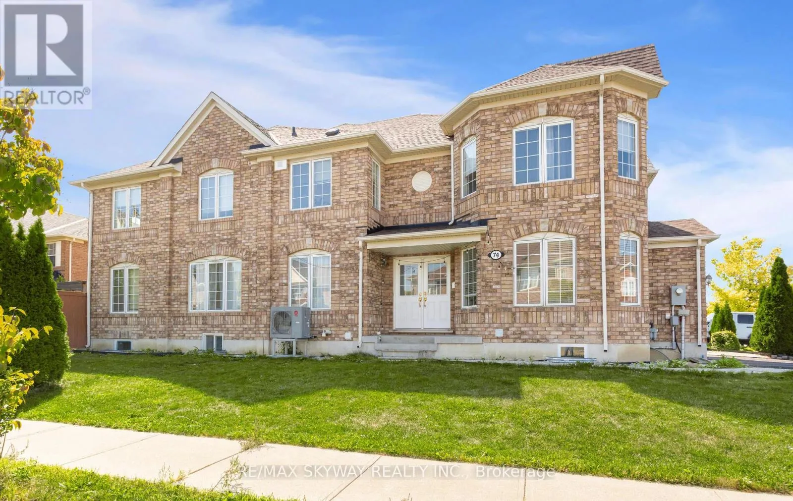 74 MAGNIFICENT COURT