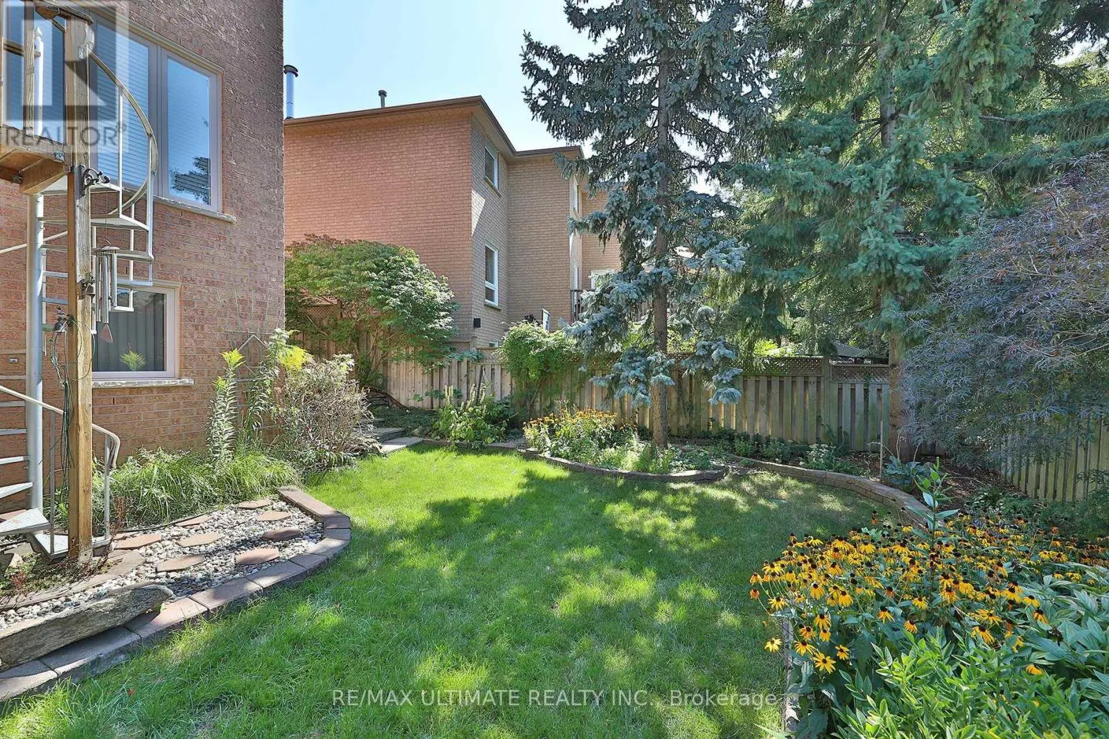 1169 EWING CRESCENT