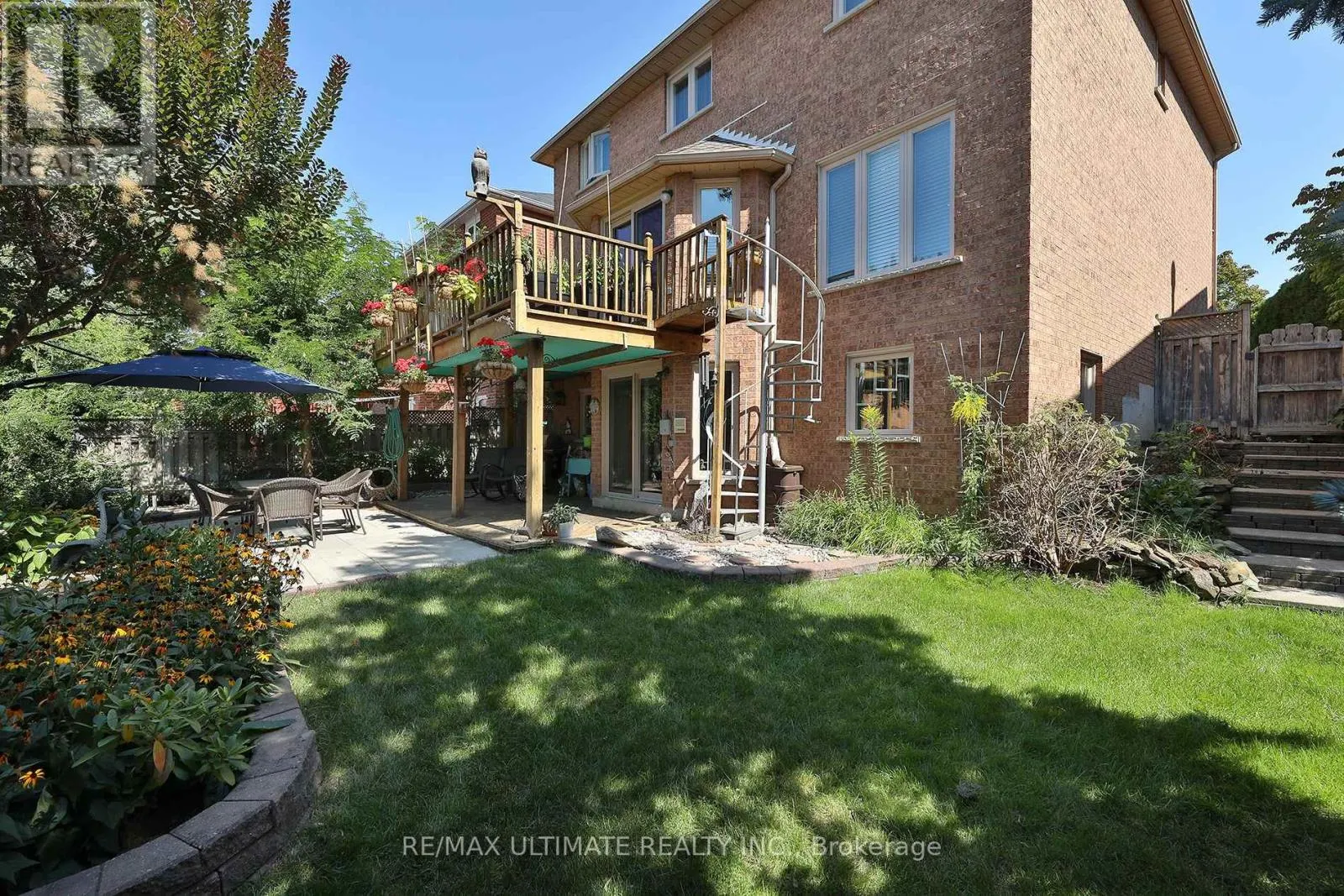 1169 EWING CRESCENT