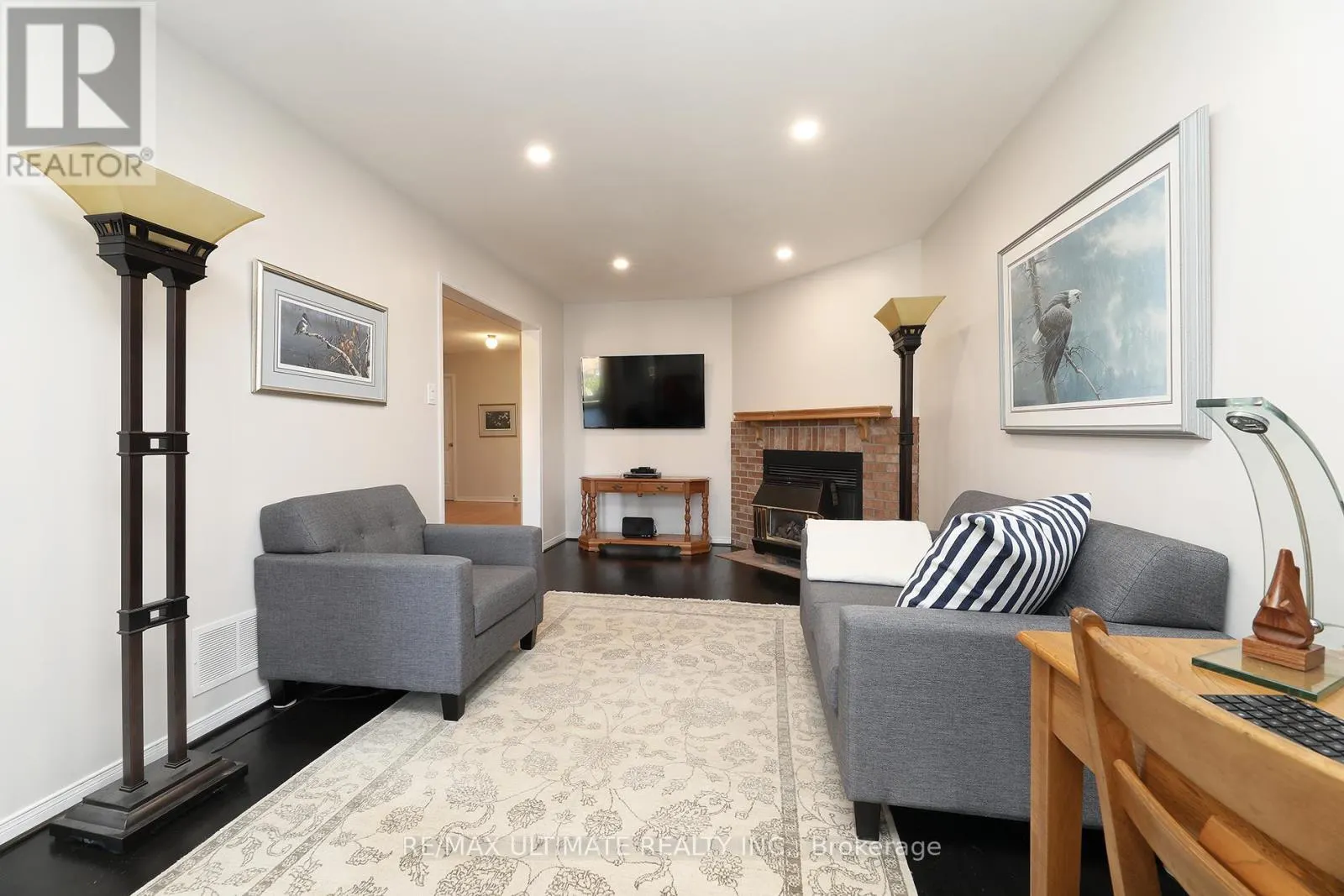 1169 EWING CRESCENT