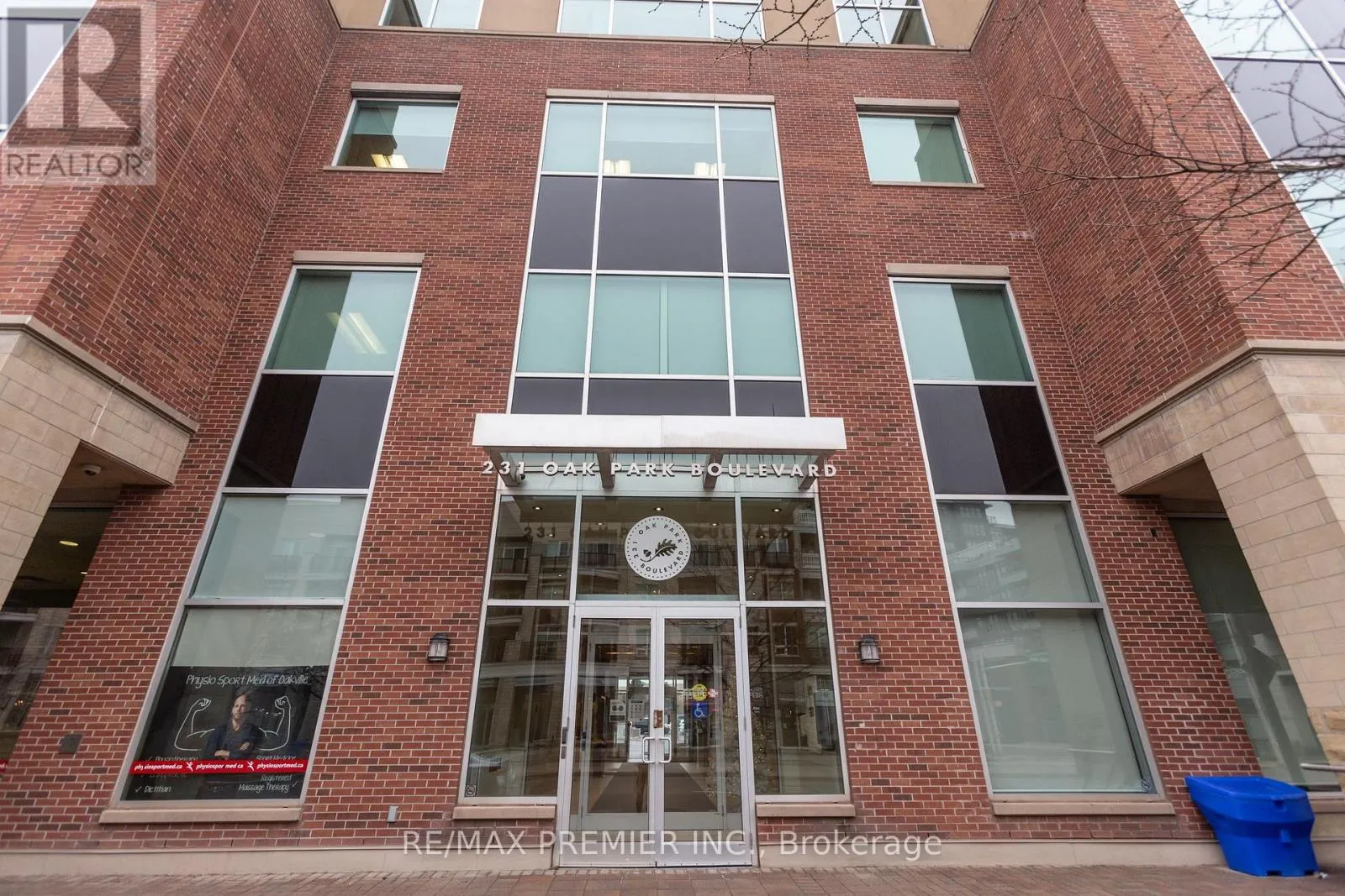 301-B - 231 OAK PARK BOULEVARD