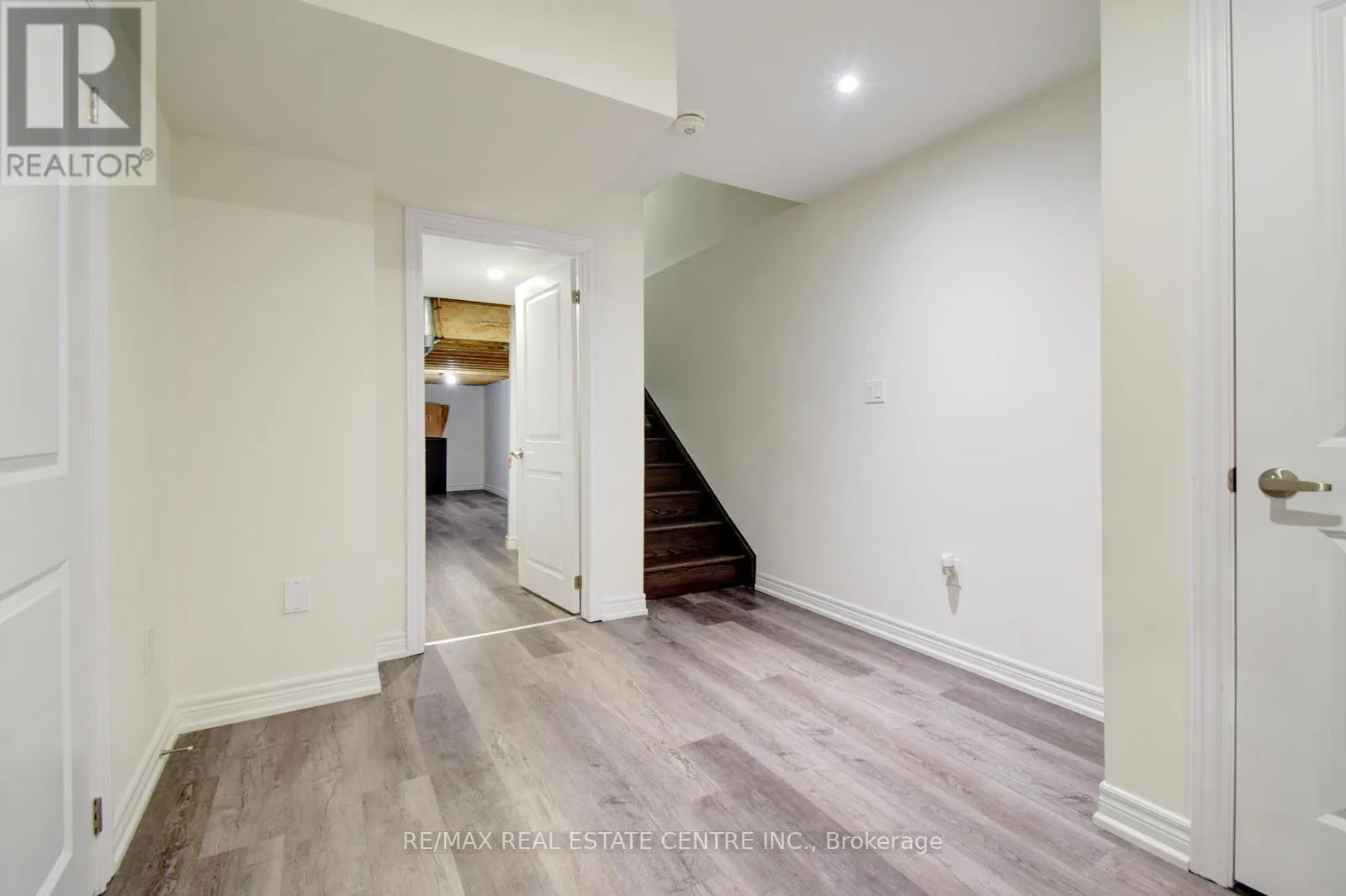 1369 FARMSTEAD DRIVE