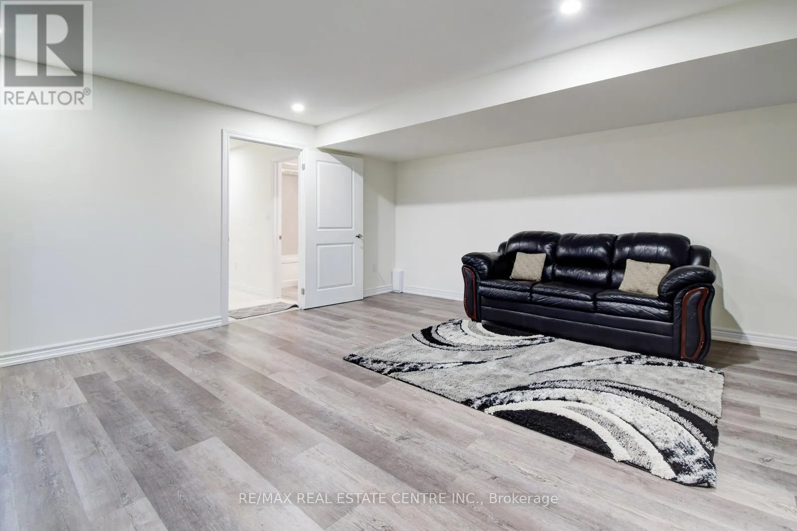 1369 FARMSTEAD DRIVE