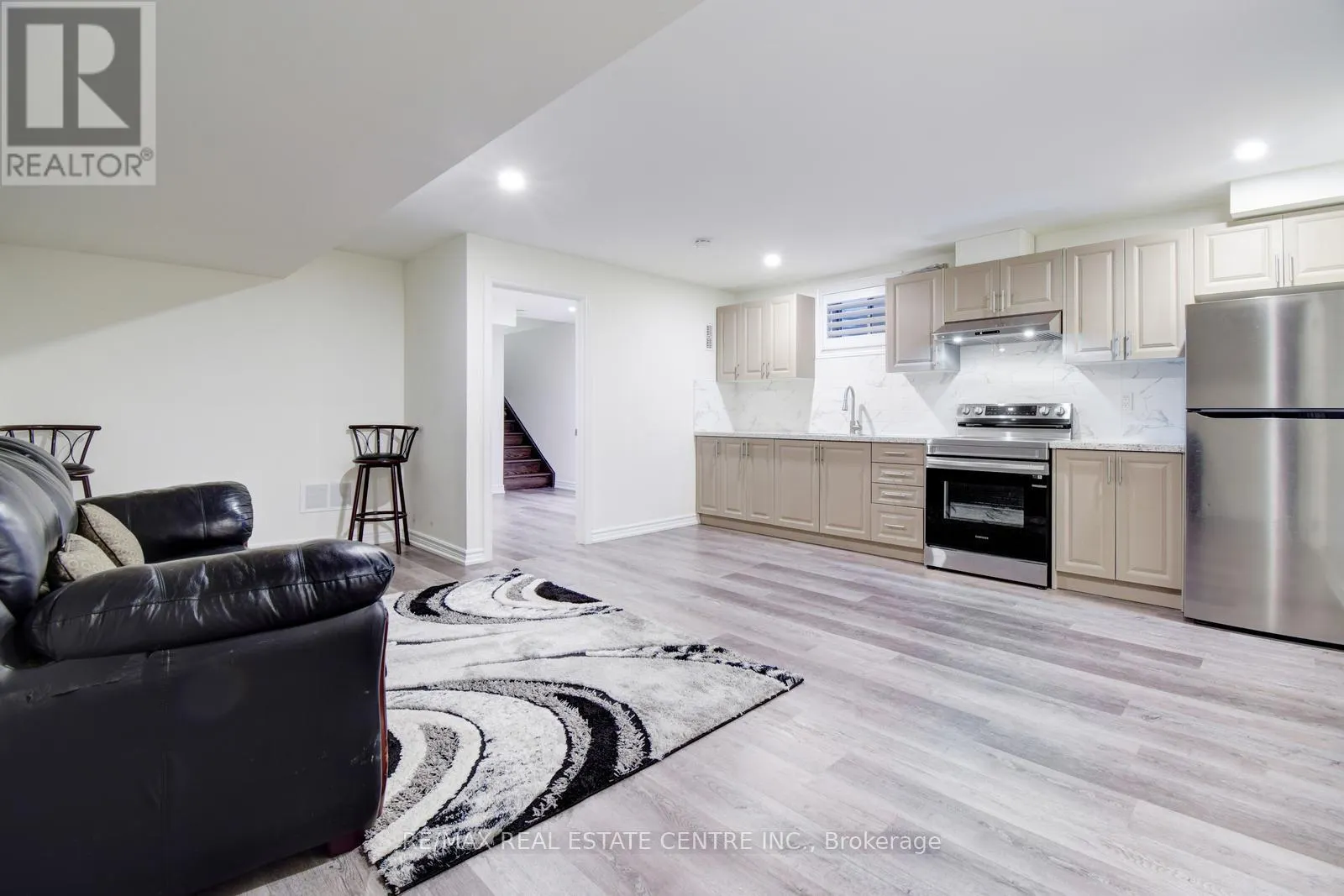 1369 FARMSTEAD DRIVE