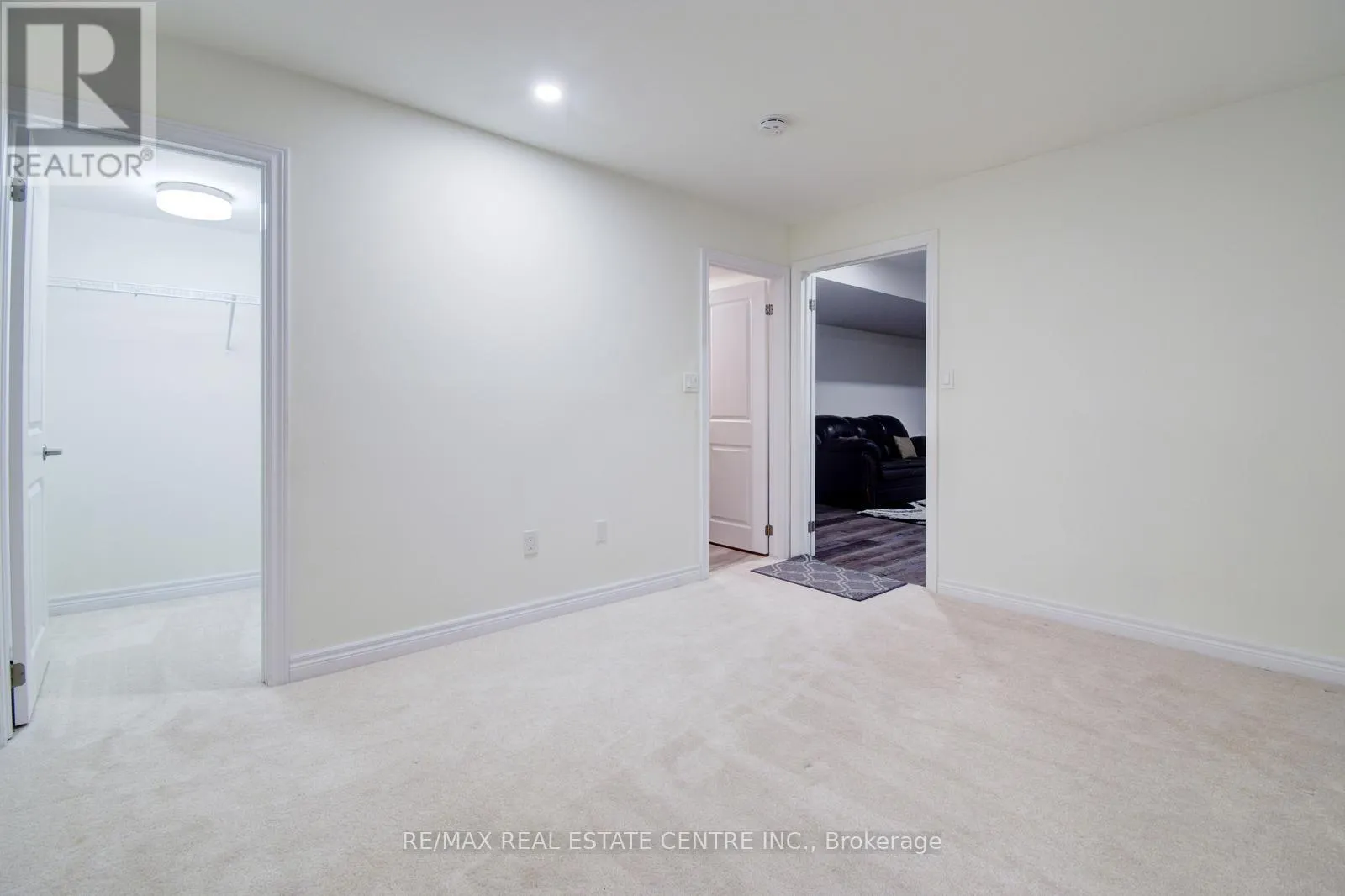 1369 FARMSTEAD DRIVE