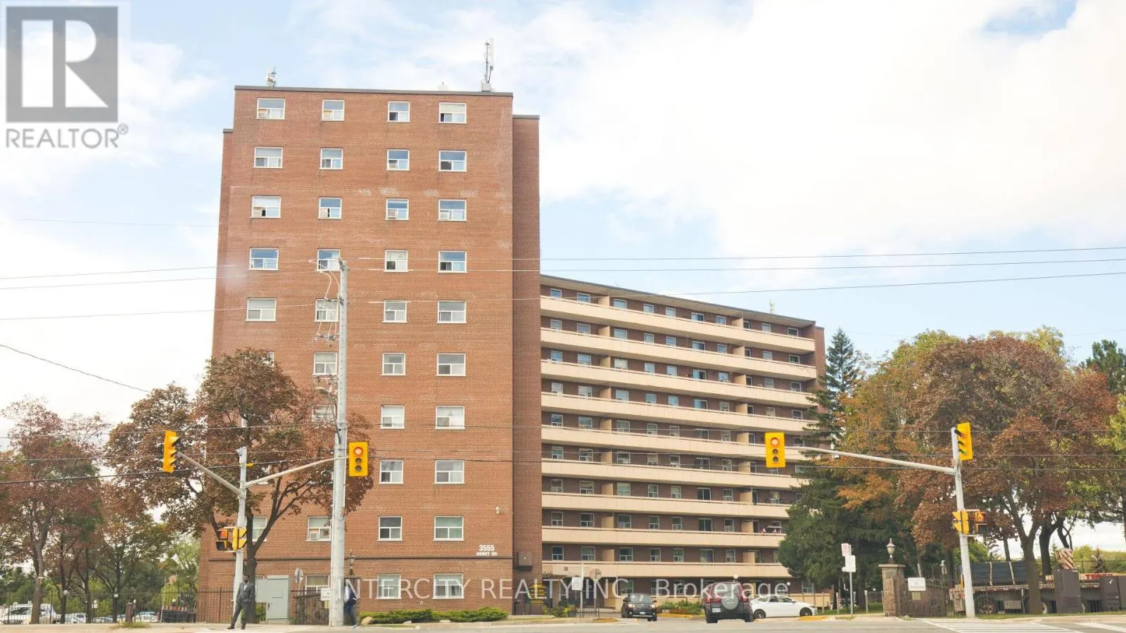 907 - 3555 DERRY ROAD E