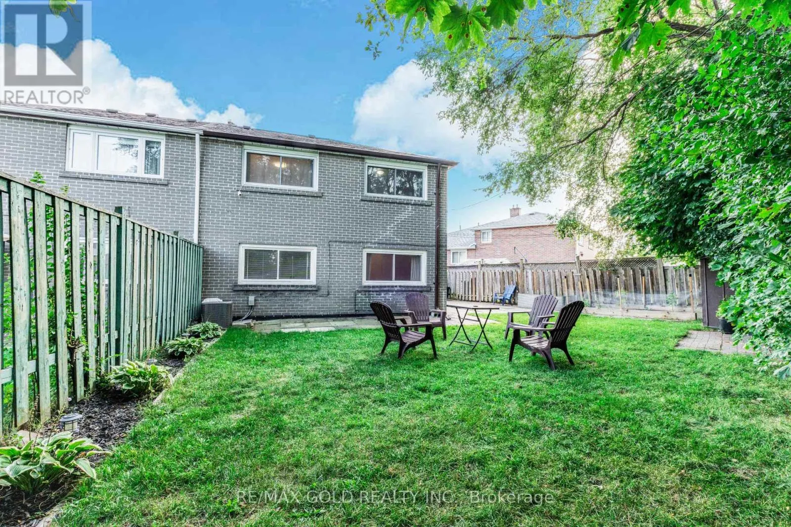 36 GARFIELD CRESCENT