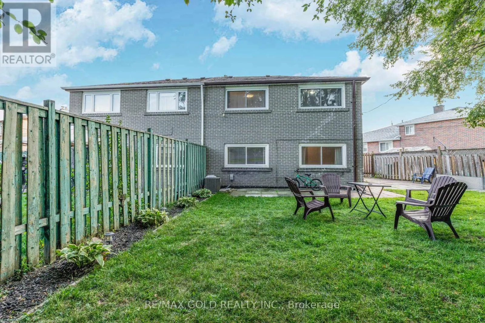 36 GARFIELD CRESCENT