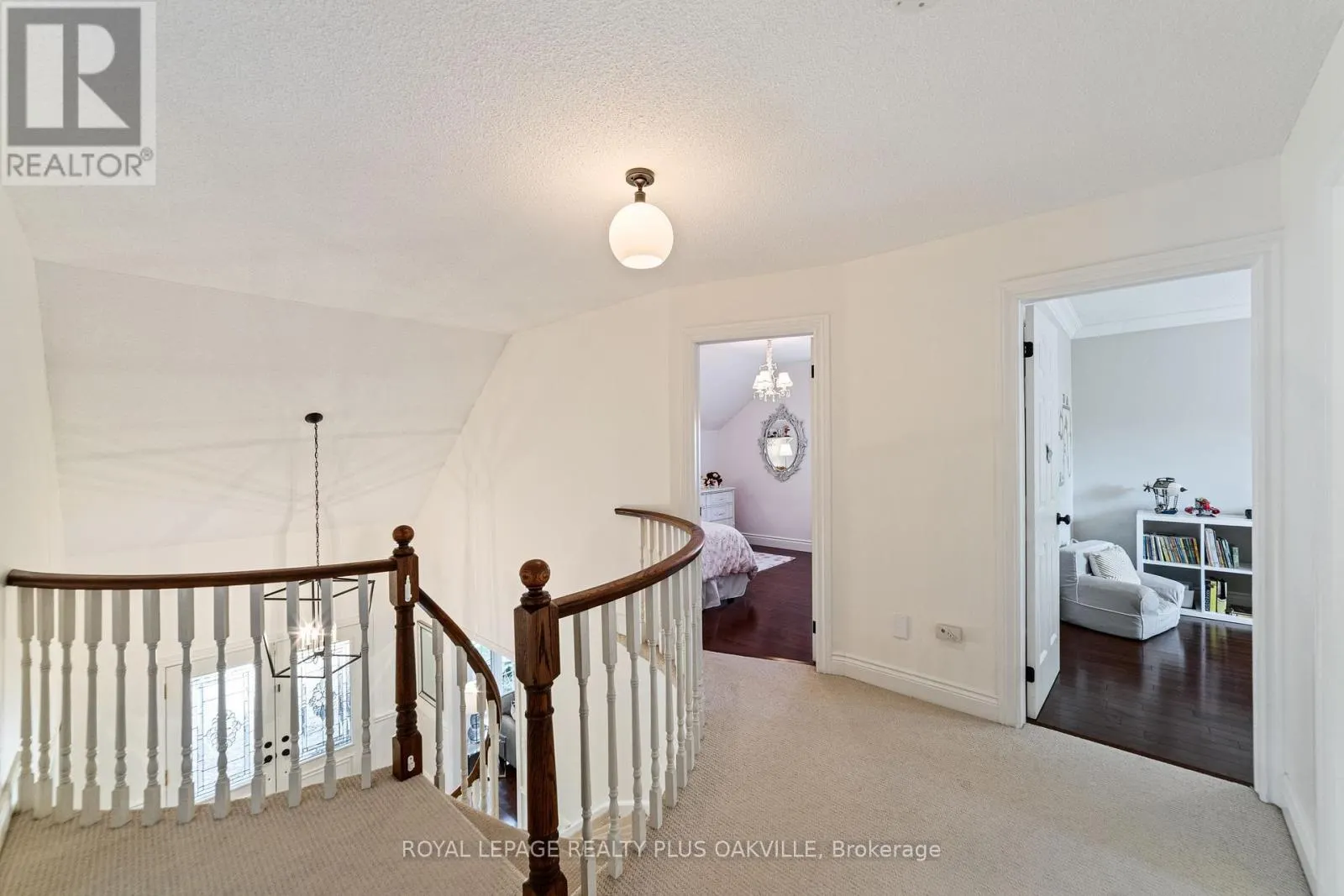 1368 MONKS PASSAGE
