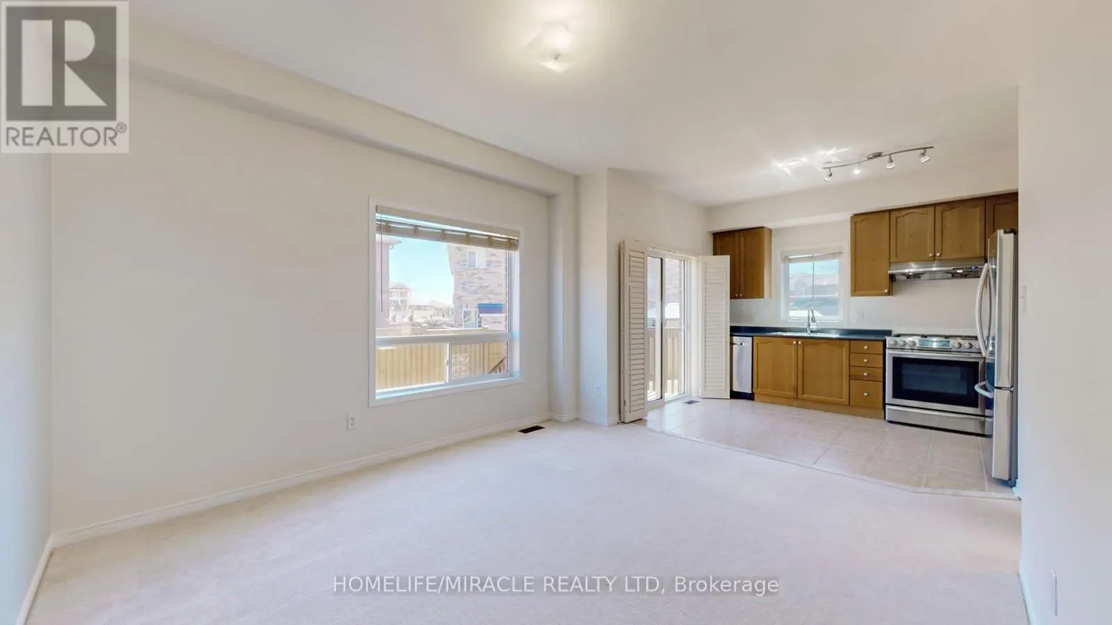 59 COMMODORE DRIVE