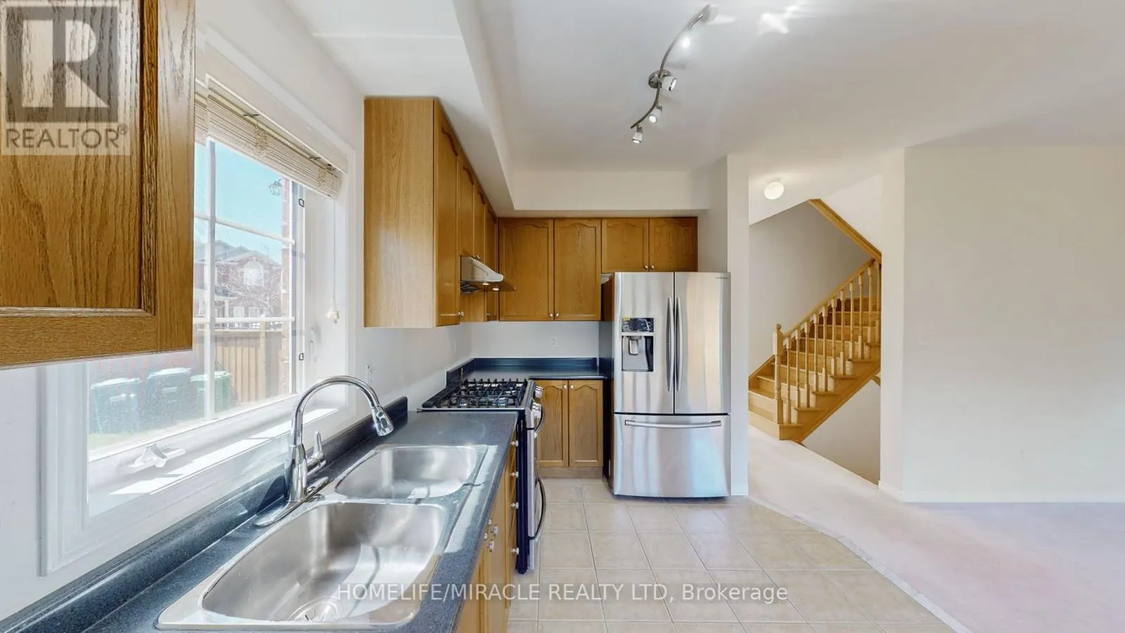 59 COMMODORE DRIVE