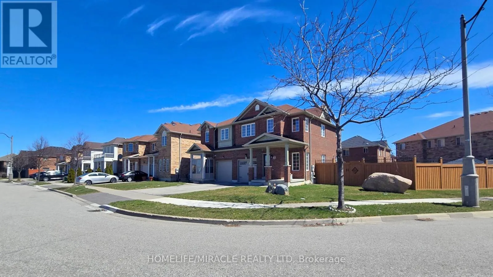 59 COMMODORE DRIVE