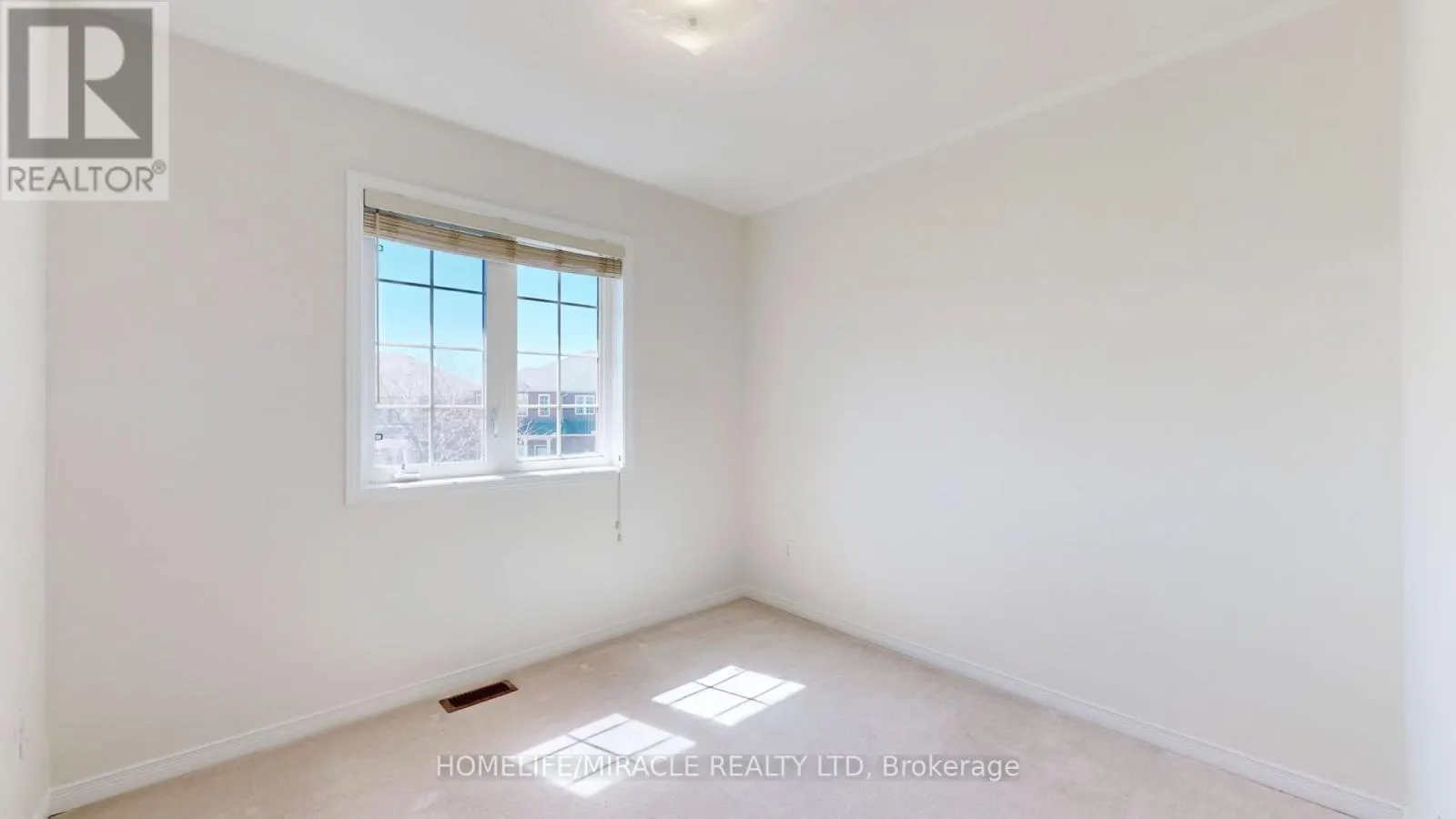 59 COMMODORE DRIVE