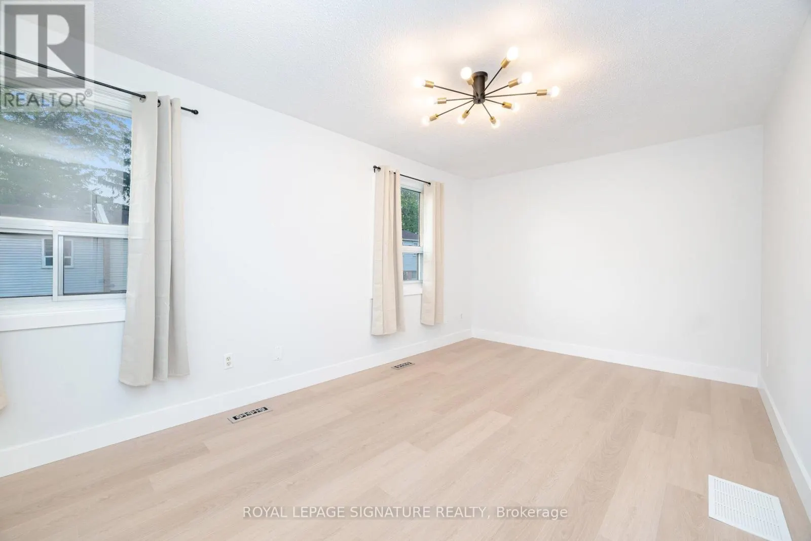 85 - 1055 SHAWNMARR ROAD
