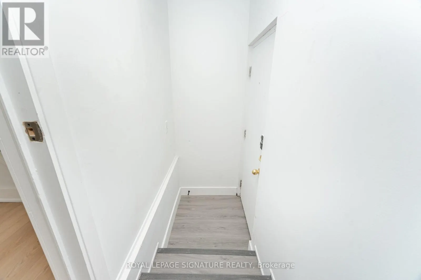 85 - 1055 SHAWNMARR ROAD