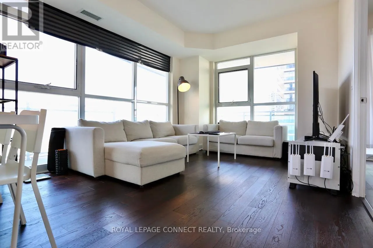 2504 - 33 SHORE BREEZE DRIVE