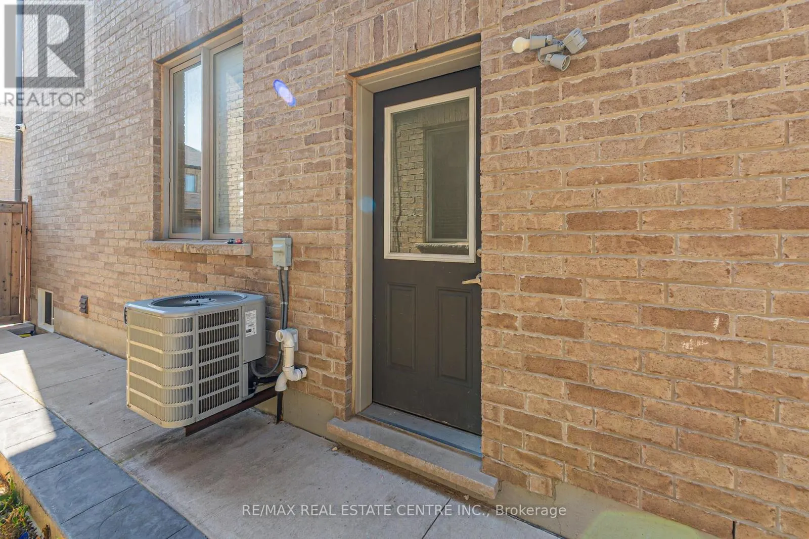 51 EBURY DRIVE