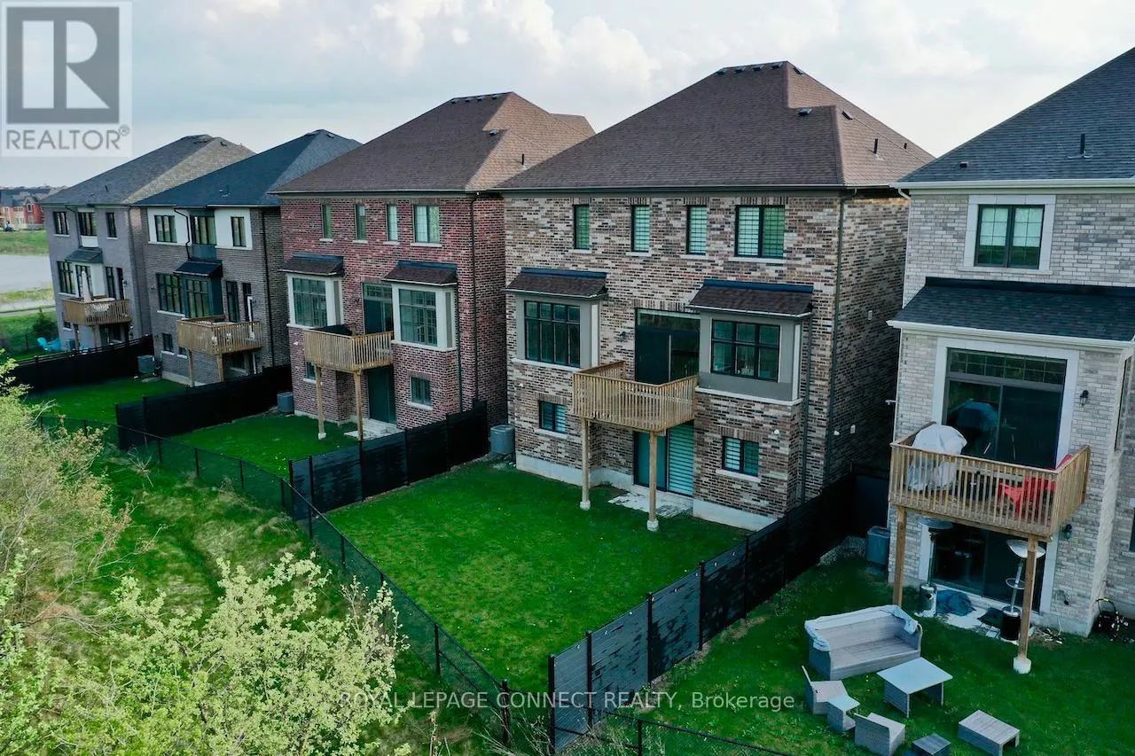 1428 FORD STRATHY CRESCENT