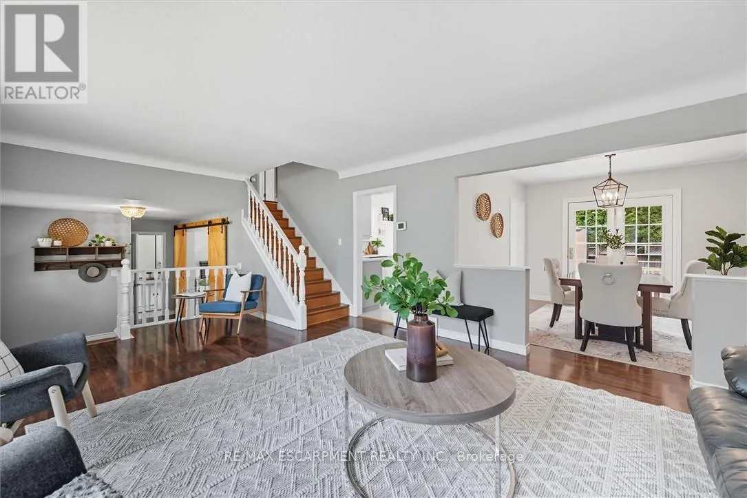641 HOLT DRIVE