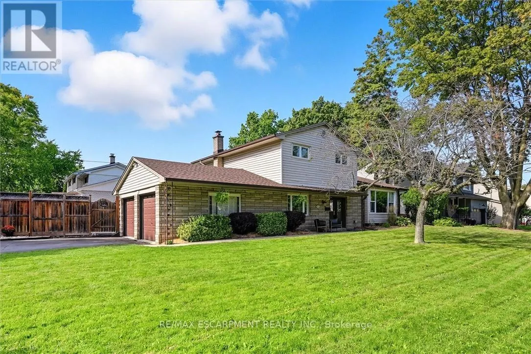 641 HOLT DRIVE