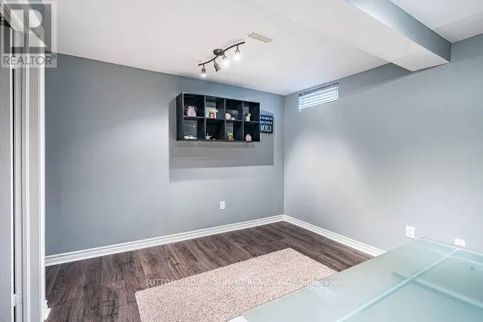 65 SPADINA ROAD