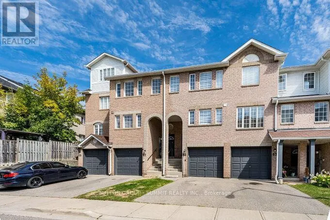 65 SPADINA ROAD