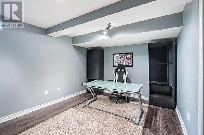 65 SPADINA ROAD