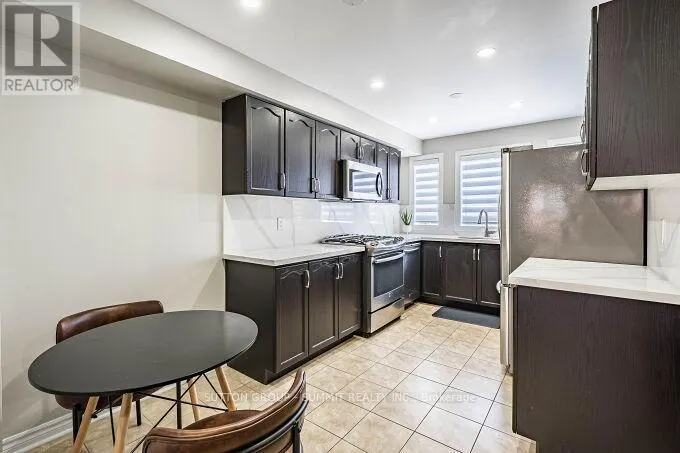 65 SPADINA ROAD