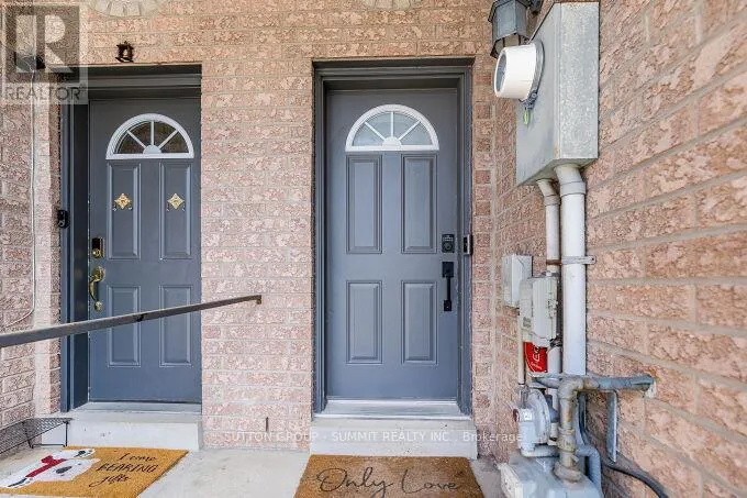 65 SPADINA ROAD