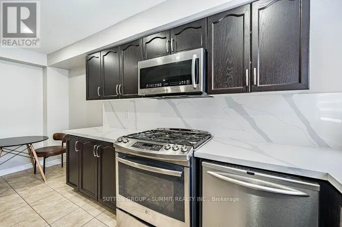 65 SPADINA ROAD