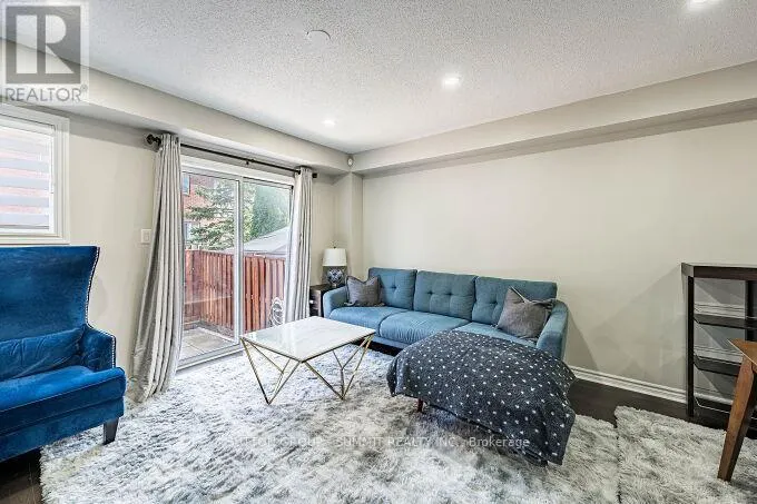 65 SPADINA ROAD