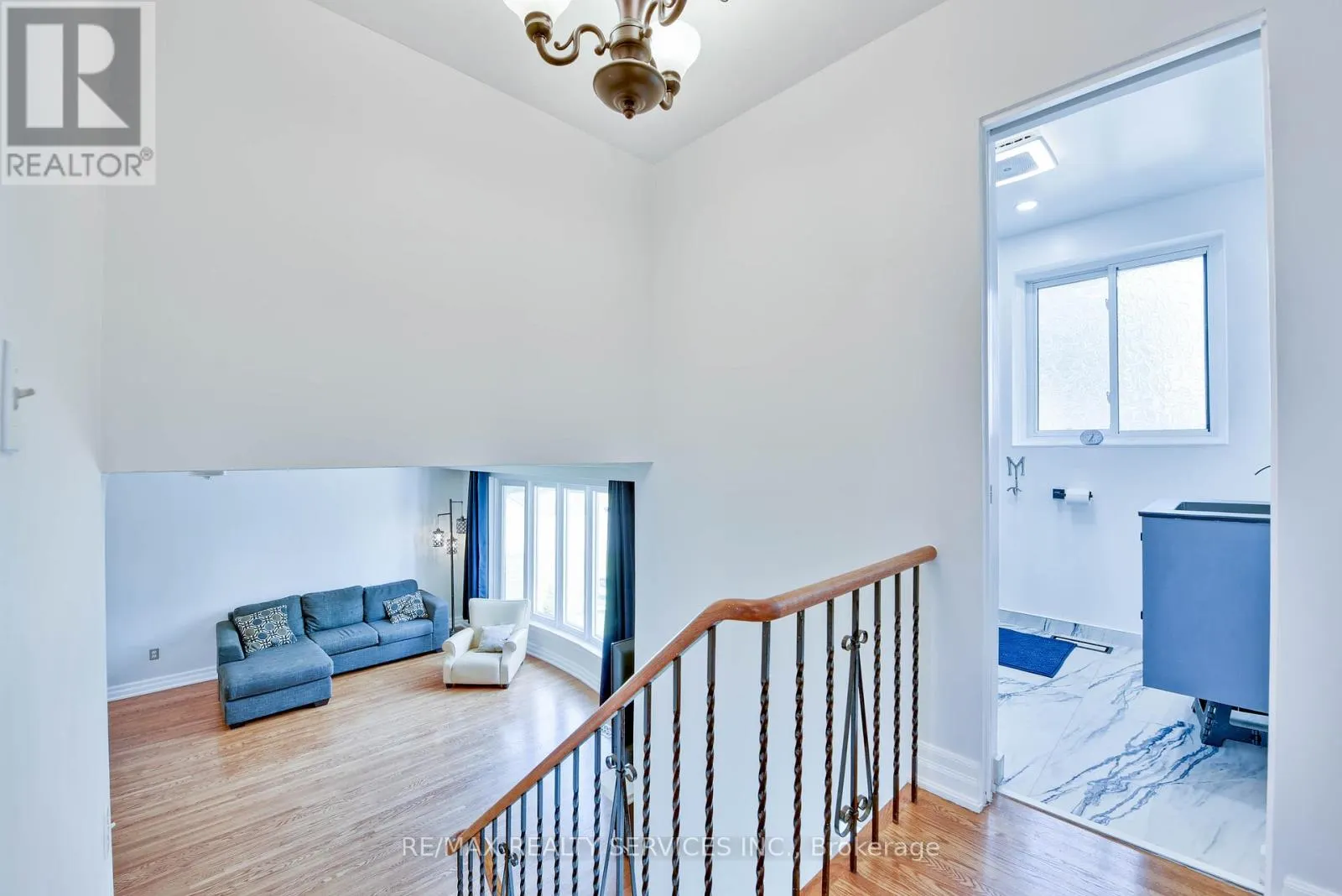 23 WINDERMERE COURT