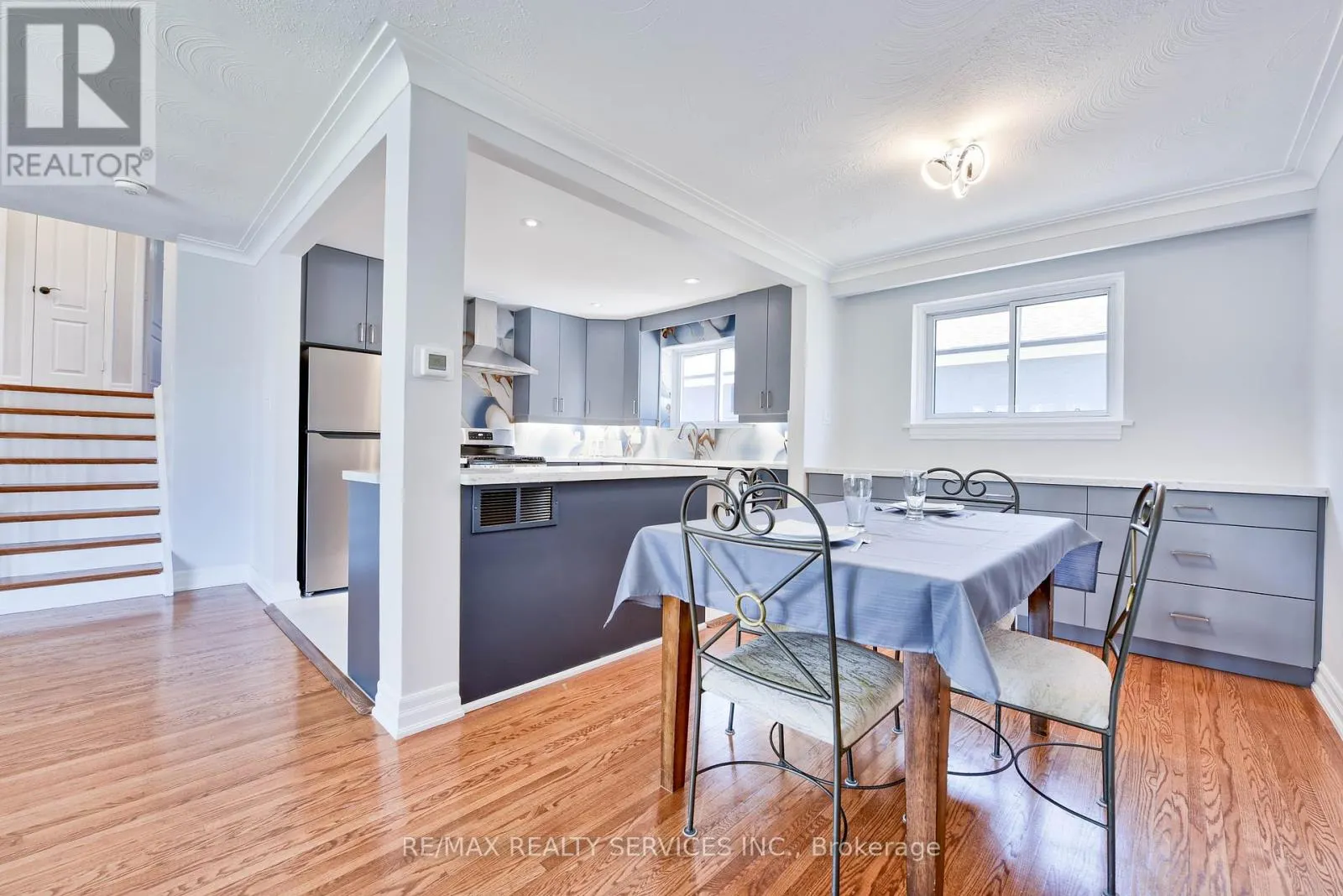 23 WINDERMERE COURT