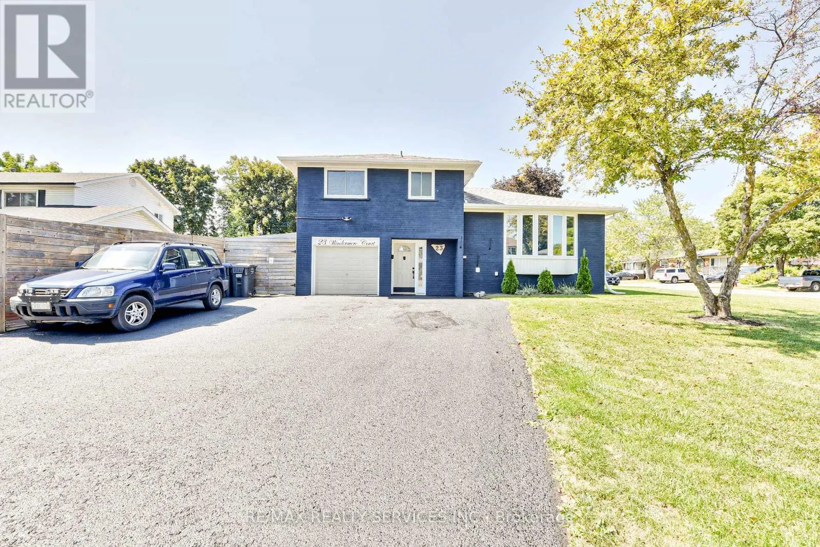 23 WINDERMERE COURT