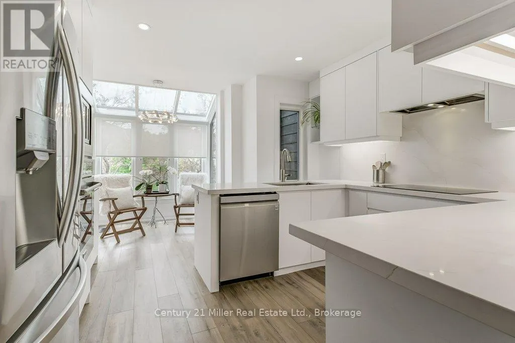17 - 1120 QUEENS AVENUE, #17