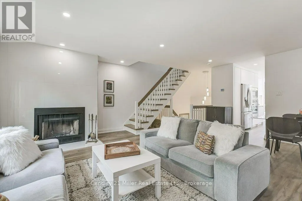 17 - 1120 QUEENS AVENUE, #17