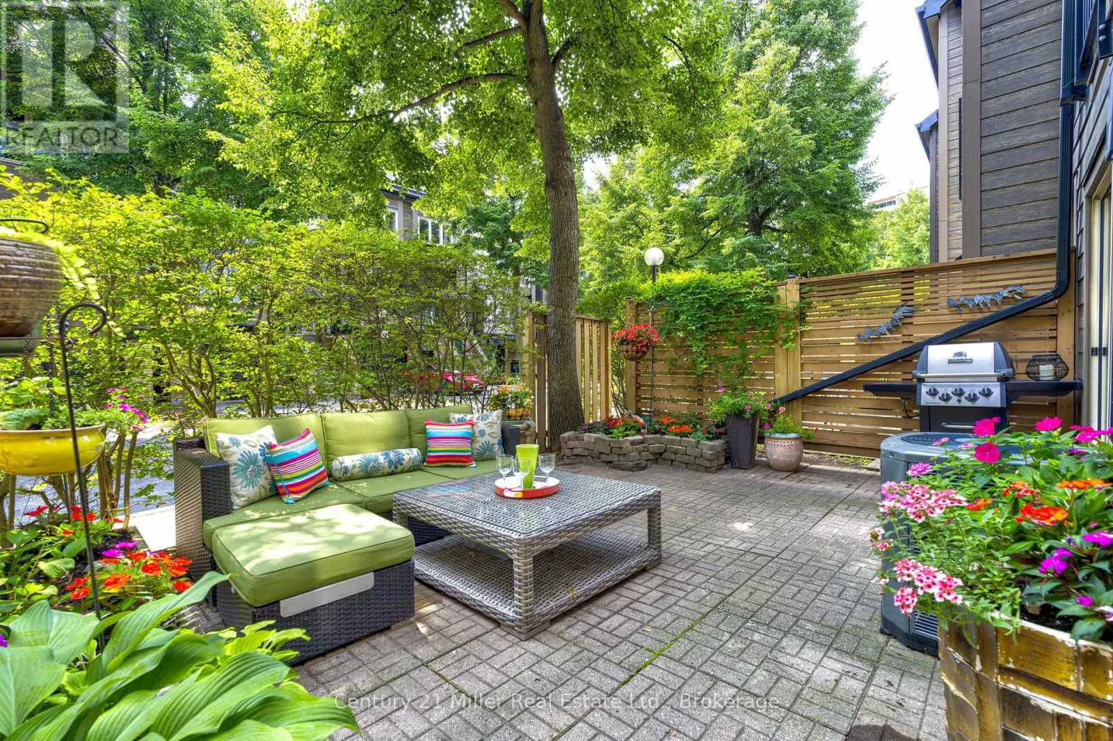 17 - 1120 QUEENS AVENUE, #17