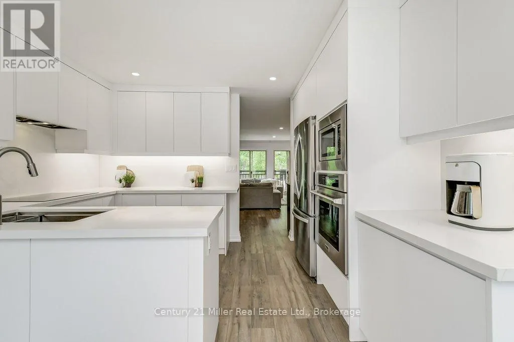 17 - 1120 QUEENS AVENUE, #17