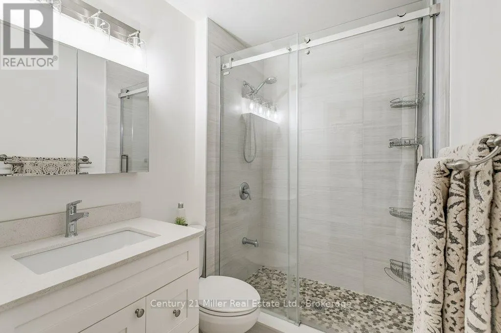 17 - 1120 QUEENS AVENUE, #17