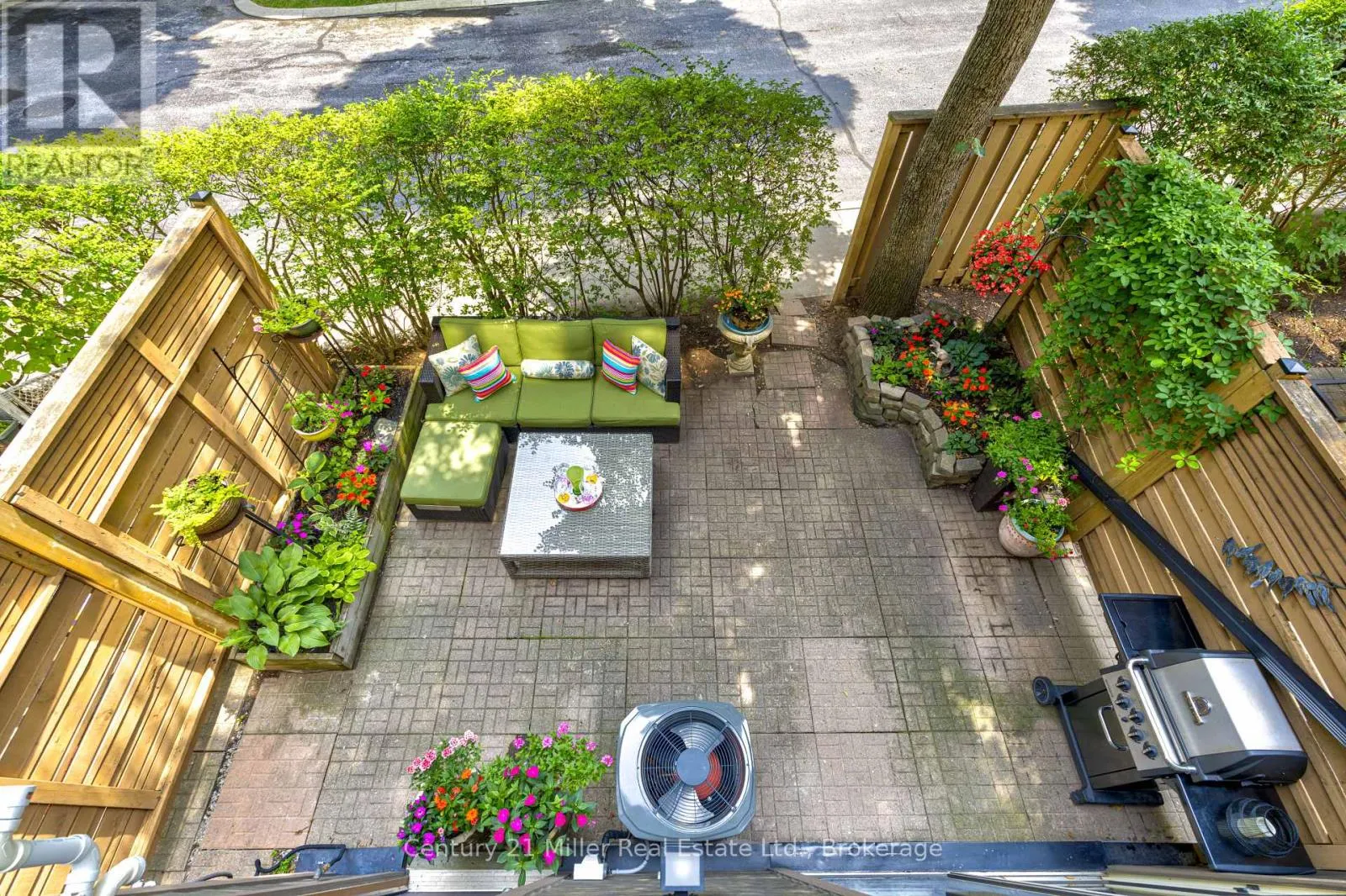 17 - 1120 QUEENS AVENUE, #17